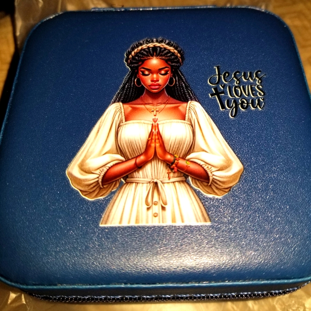 Lady In Prayer "Jesus Loves You" Mini Jewelry Box